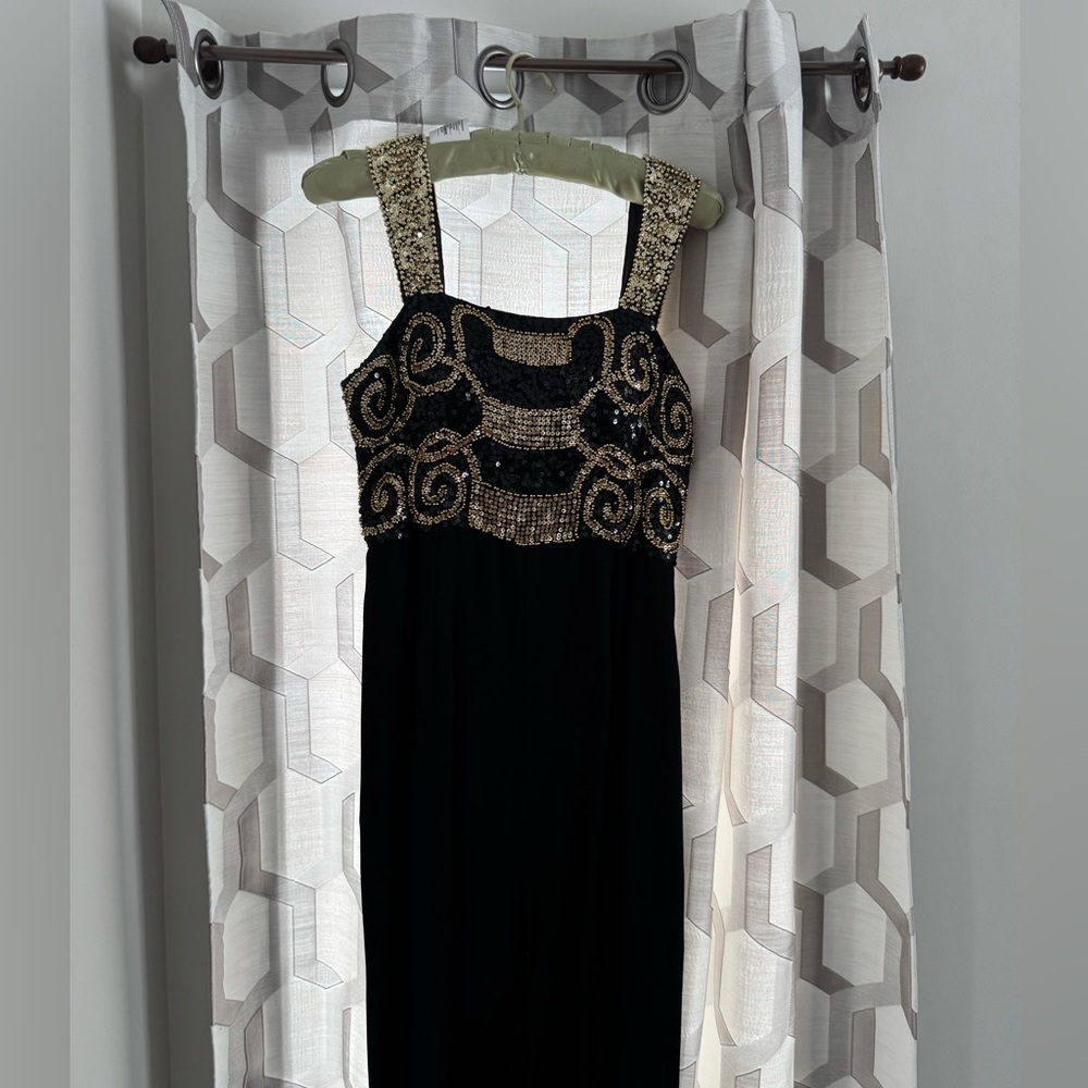 Alyce design prom vintage beaded dress.  Fits like an 8. Spring/summer season
